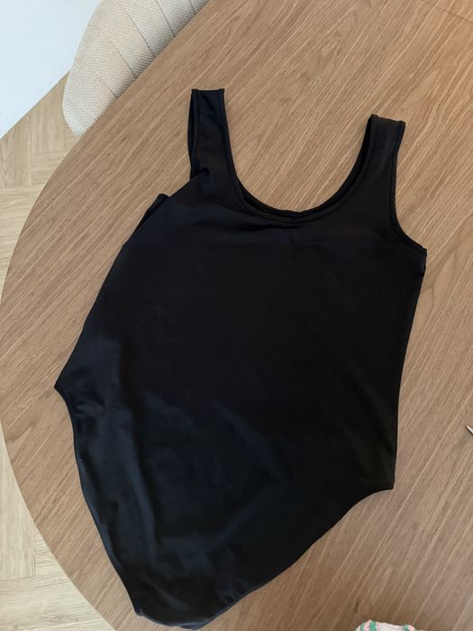Stron kapielowy body czarny