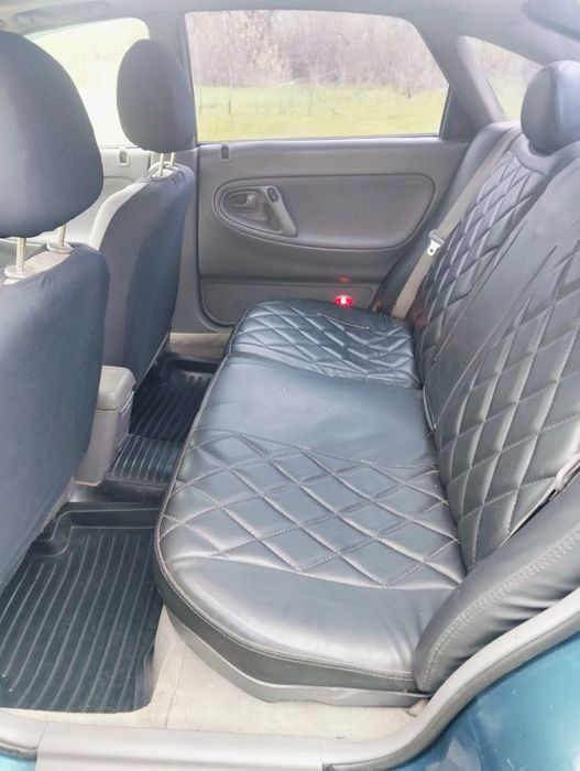 Продам свое авто Мазда 626GE