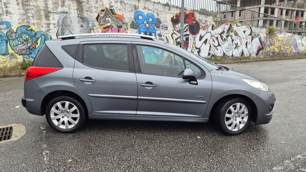 Peugeot 207 SW 1.6 HDI Sporting Tecto Panorâmico