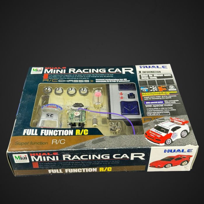 Srebrny mikro samochód RC Huale Mini Racing Car J6/070612