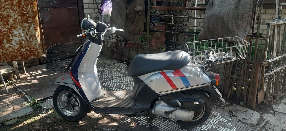 Скутер Хонда на реестрації