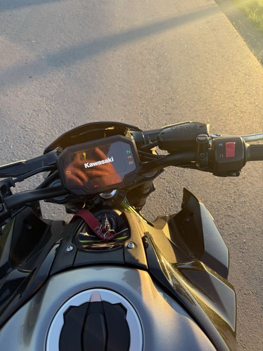 Продам KAWASAKI Z900