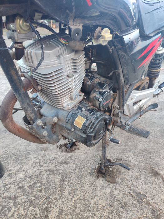 Запчастини на вайпер 150 а