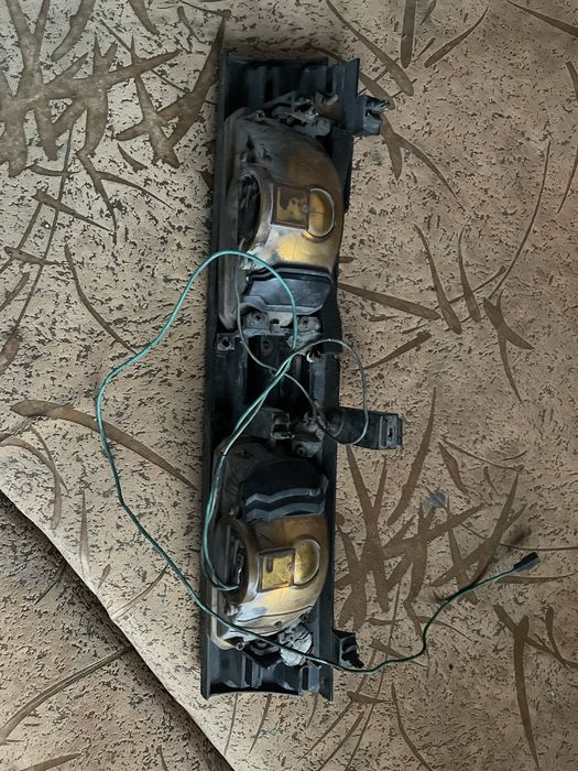 Продам решотку радіатора  мазда 626 GD