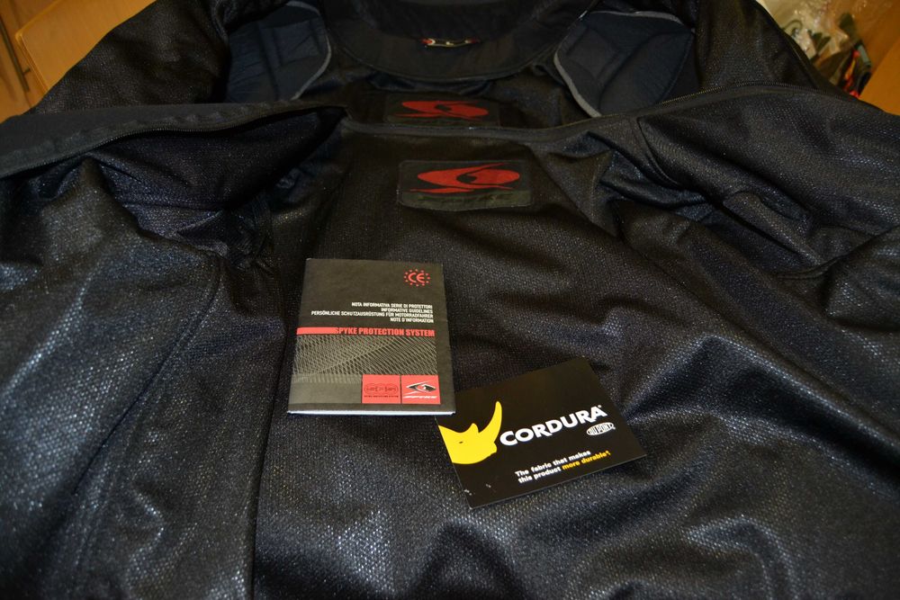 Casaco Moto Cordura, marca SPYKE Pilote GT, tamanho L, em estado novo.