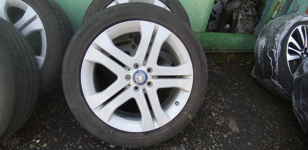 Колесана Mercedes