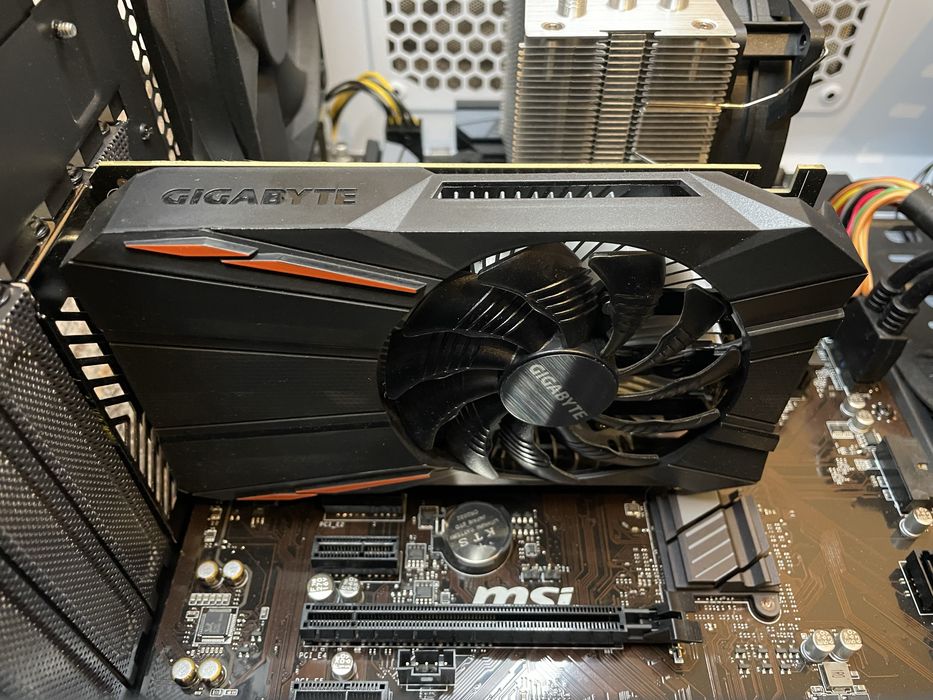 Kompletny komputer pc i5 biały