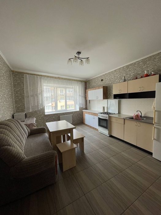 Сдам до лета 1к.квартиру Монолит