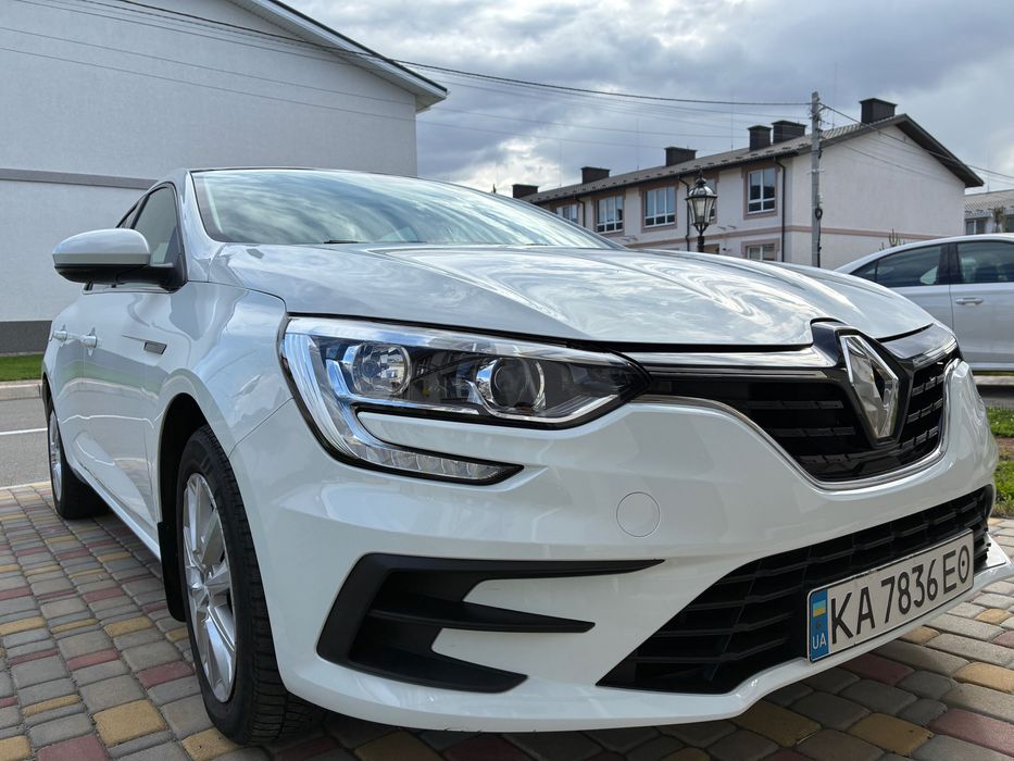 Автомобіль Renault Megane 2021 , седан