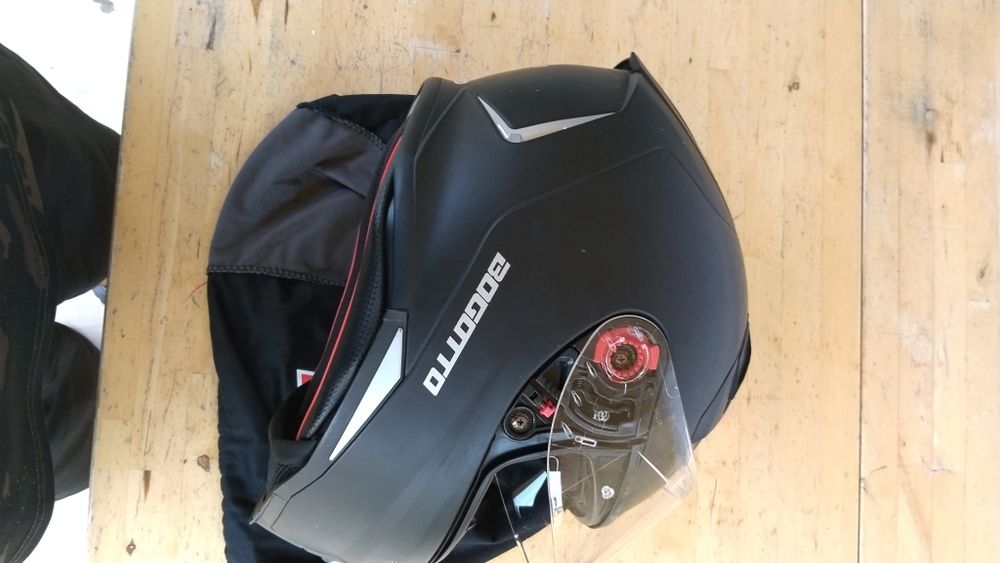 Capacete BOGOTTO Revenge 2