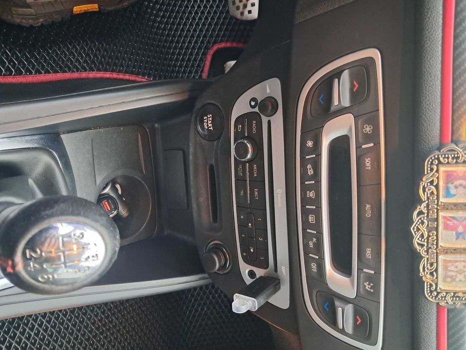 Авто/легкові автомобілі Renault Megan 3