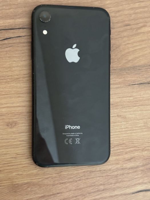 Продам айфон xr на запчастини