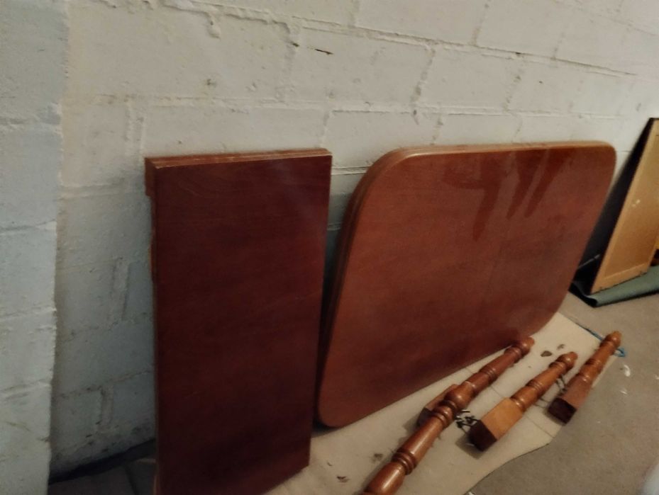 Stół drewniany rozkładany