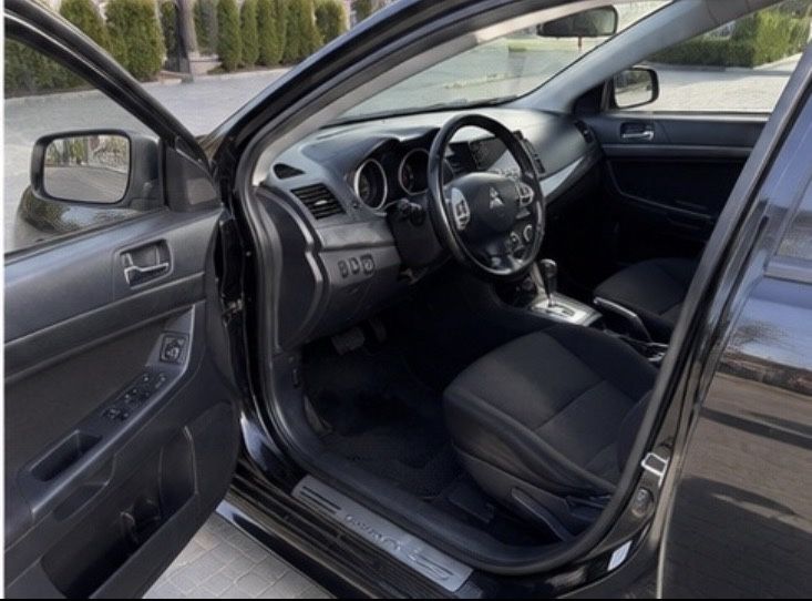 Mitsubishi Lancer  2008 рік.