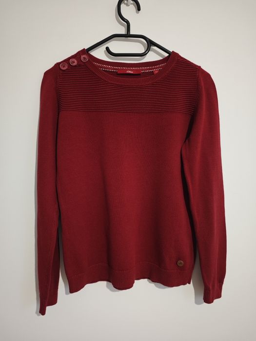 Burgundowym czerwony sweter damski. 50% bawełna 50% wiskoza Rozmiar XS