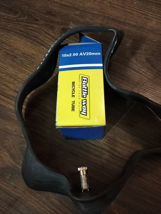 Камери 10х2.50 с нипелем 90градусов