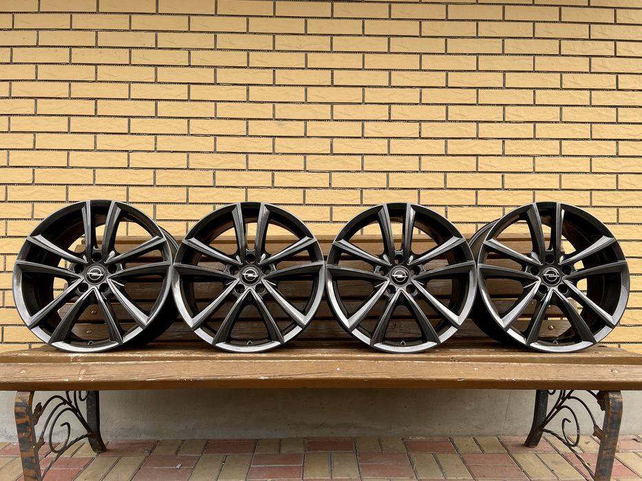 Диски Autec R18 5.110 ET35 Опель Вектра Астра Додж Джип