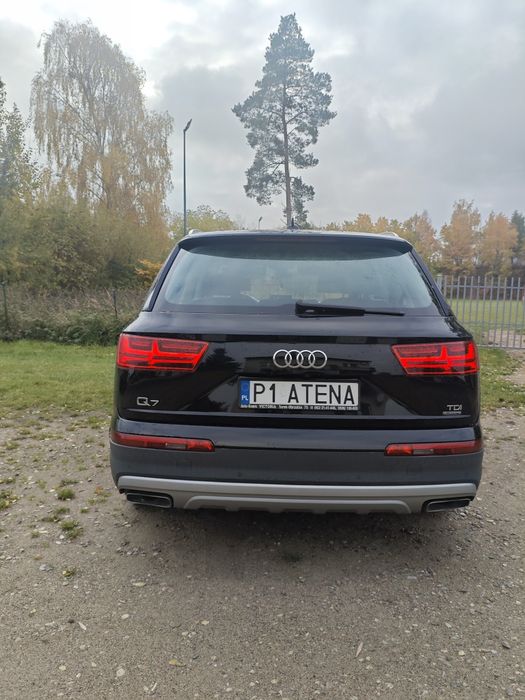 Audi Q7 7osob  3,0tdi quattro krajowy