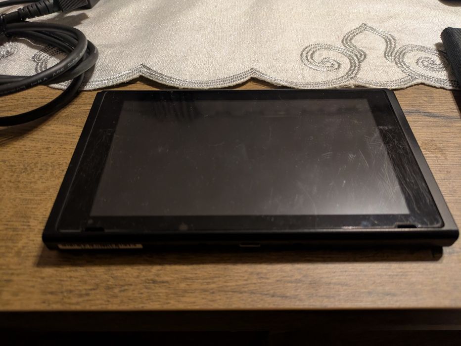 Nintendo Switch z kartą SD 128 Gb