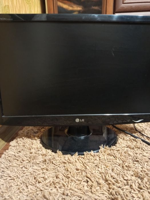 Монітор LG хороший стан