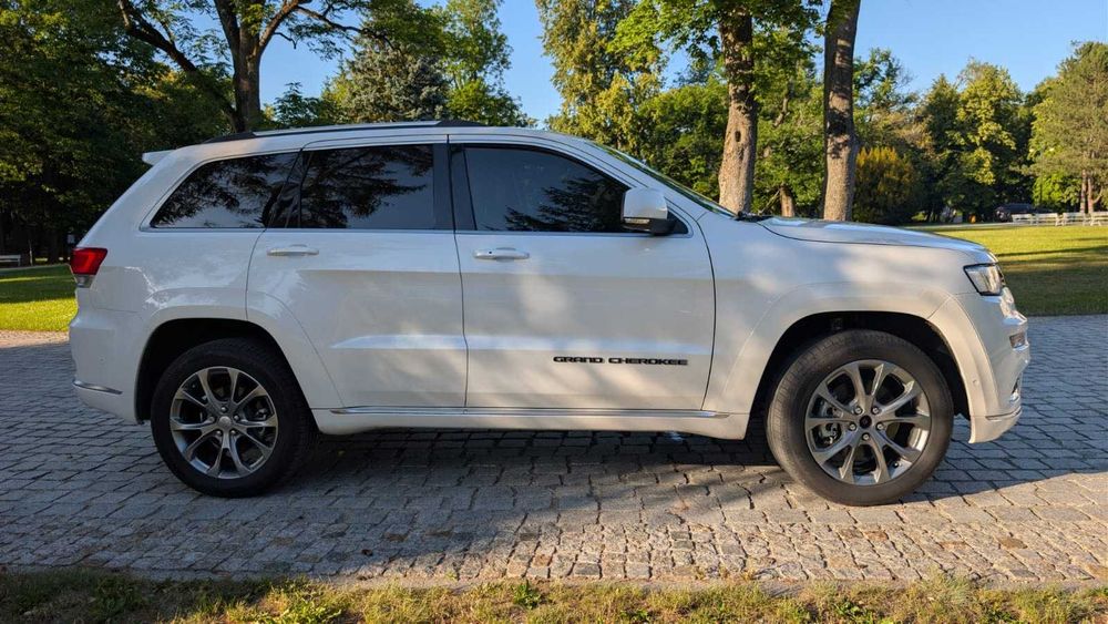 Jeep Grand Cherokee 5.7 V8 HEMI summit 4x4 PEREŁKA