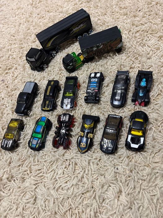 Машинки Hot Wheels