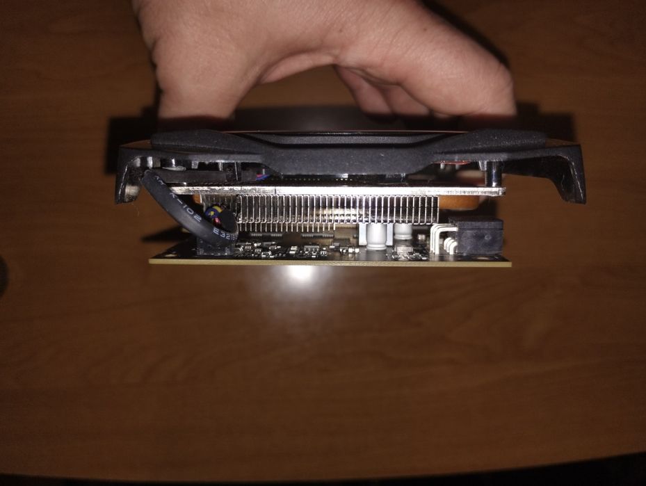 Видеокарта XFX Radeon RX 470 4GB GDDR5 256-bit (б/у) + адаптер 6 pin