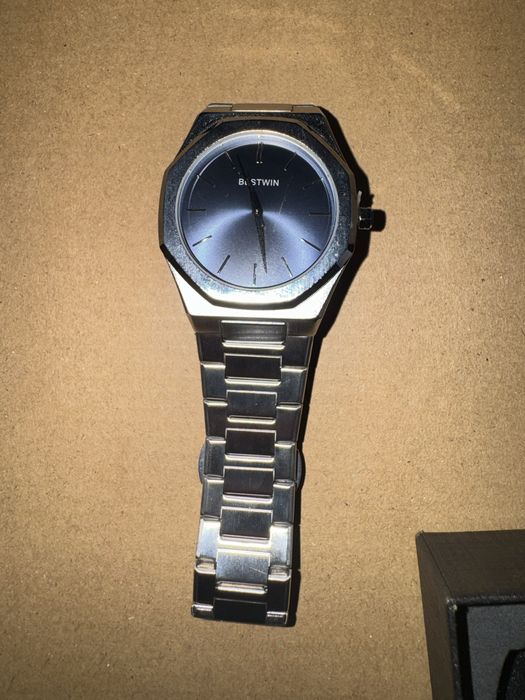 Relogia prateado marca branca