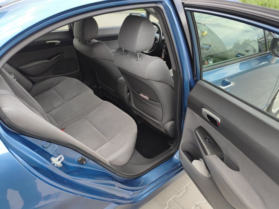 Honda civic 4d Hybrid 8 покоління 1.3 i-Vtec IMA