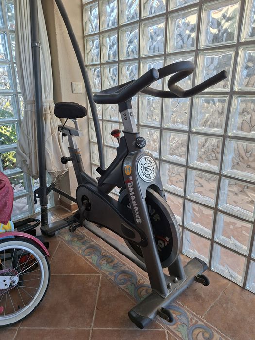Bicicleta Spinning / Cycling TOMAHAWK