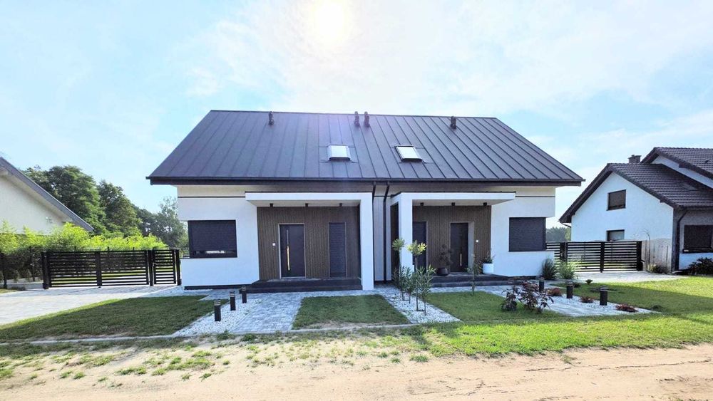 Lokale mieszkalne posadowione na działce 490 mkw