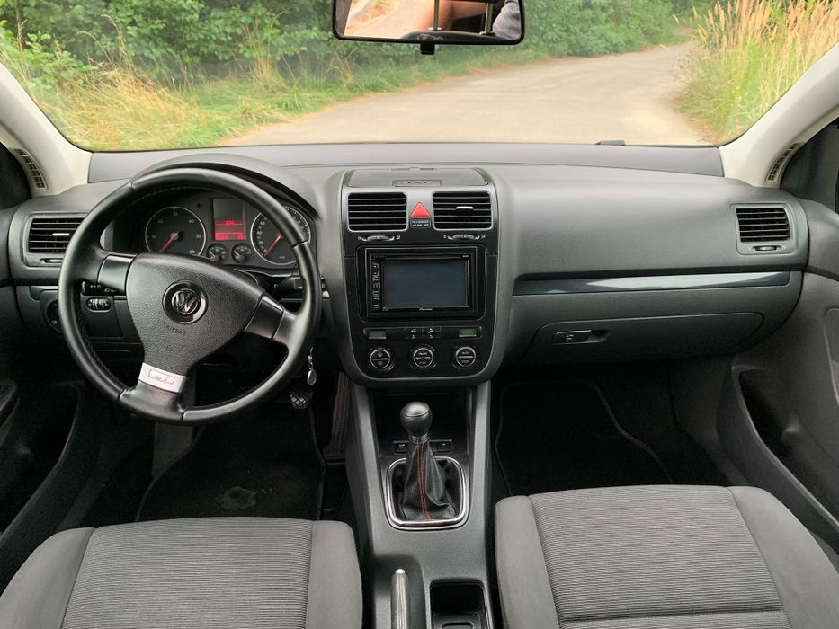 Piękny Golf 5 Z Wloch Stylizacja Gti Rezerwacja