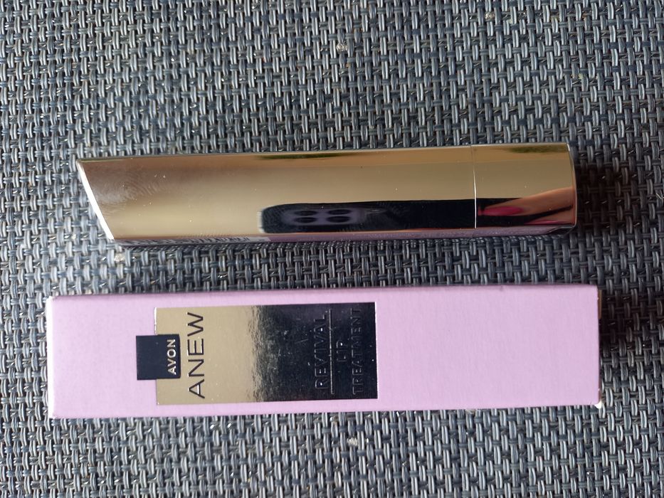 Serum do ust Avon