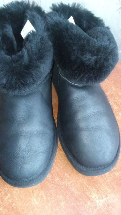 Продам угги мужские