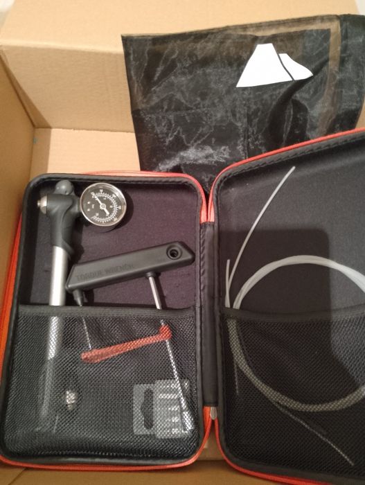 Quadro suspensão total roda 29 tam. M+Reverb+Fox Float