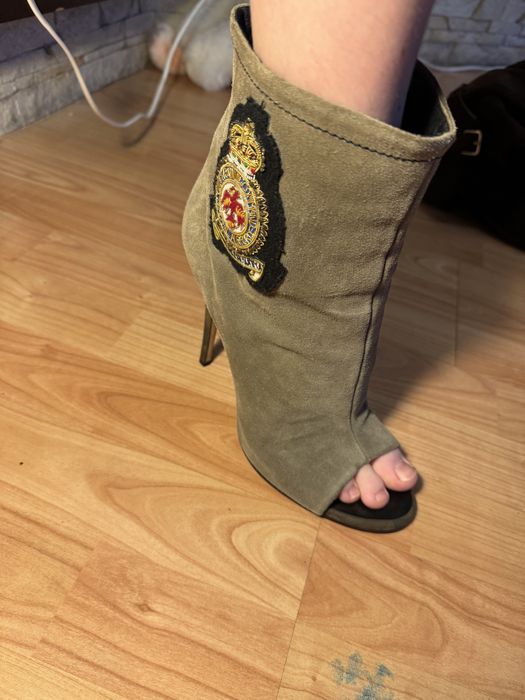 Giuseppe Zanotti гарнючі батільони в гарнючому стані
