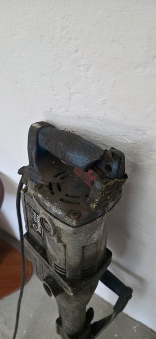 Młot wyburzeniowy Kango 950