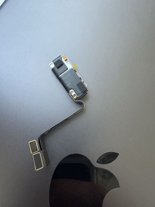 FaceID для iPhone 16 Pro