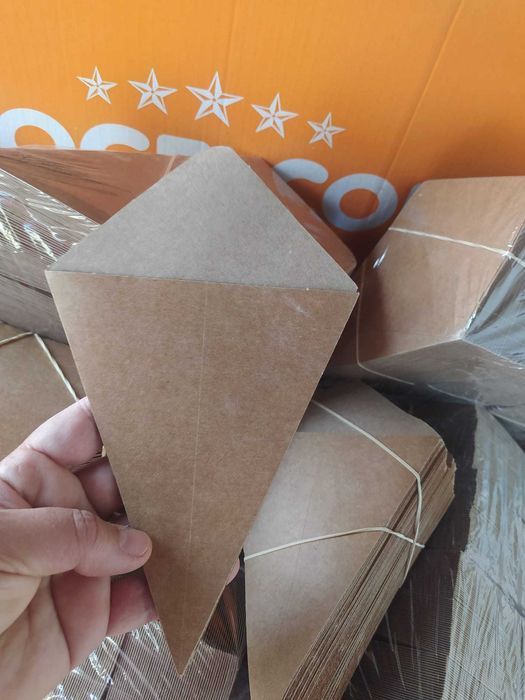 Descartaveis alimentares - "Cones" para batata frita, hamburger, churritos ou para outros fins.
