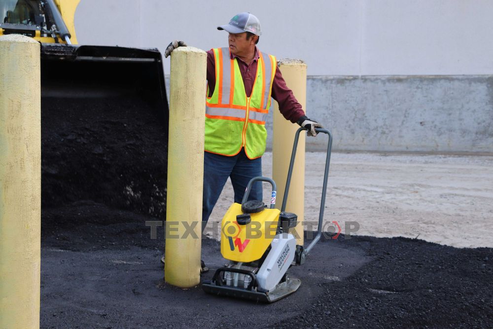 Прямохідна вібраційна плита Wacker Neuson seria BPS 1135Aw