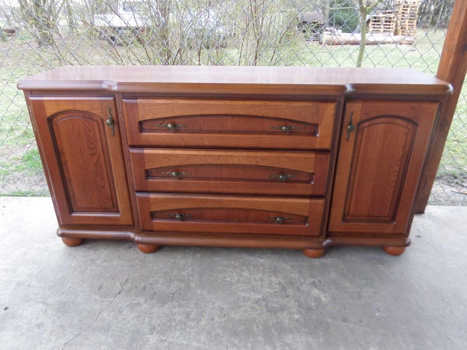 komoda BRW Bawaria kolor orzech  stan BDB wysyłka dowóz