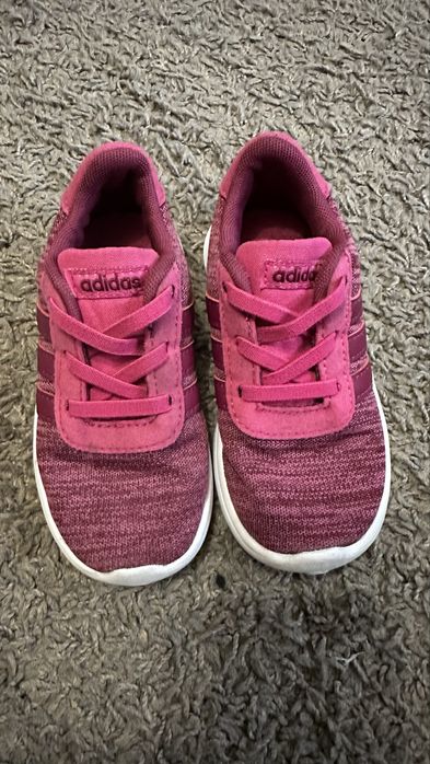 Кросівки Adidas. Розмір 25 (15 см устілка). Оригінал.