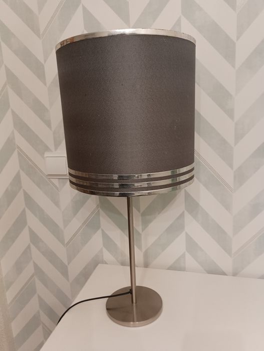 Candeeiro IKEA com abajur