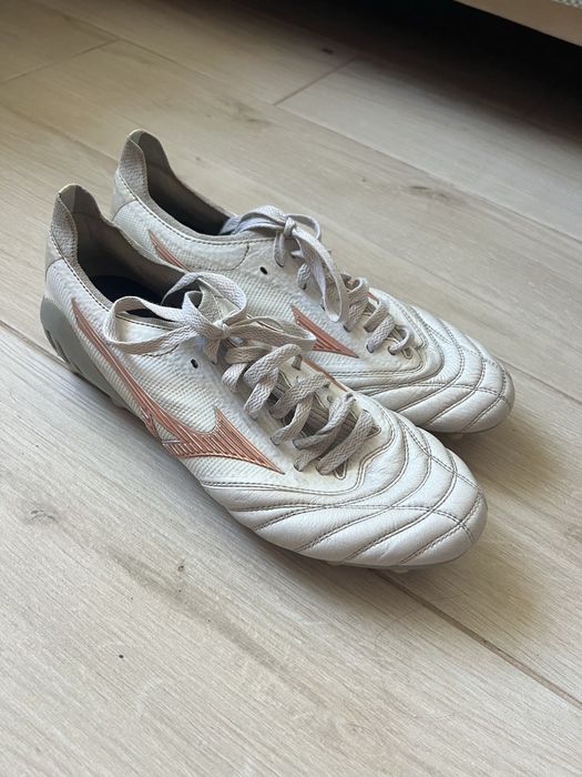 Футбольні бутси  mizuno morelia neo