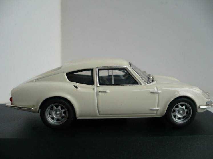 Simca CG - купе 1:43 Nostalgie/IXO Models