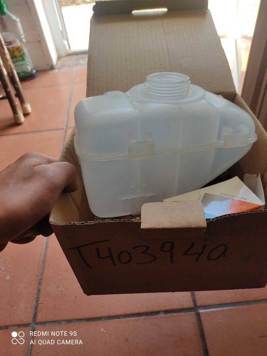 Depósito de água para Volvo