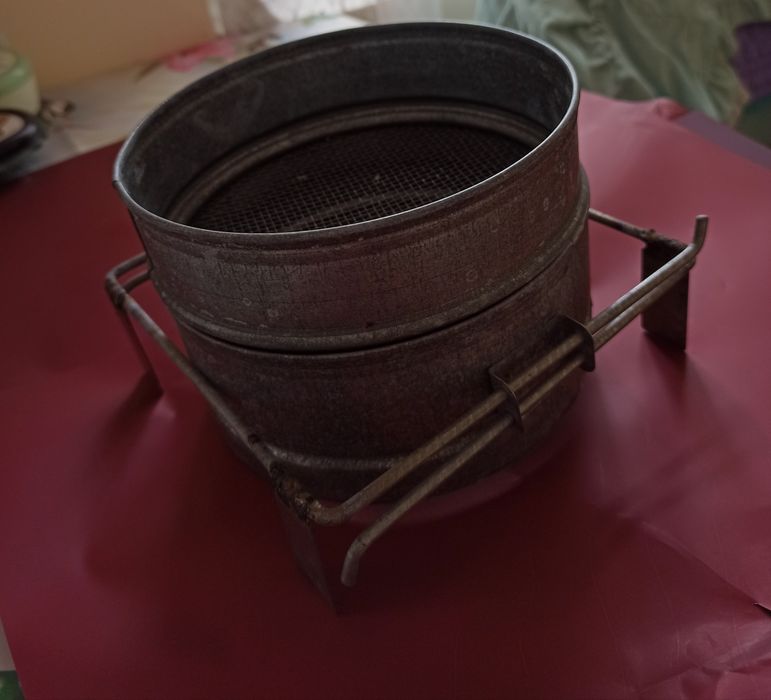 Інвентар для бджільництва