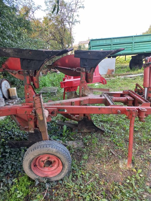 Pług obrotowy 2/3 skiby NIEMEYER