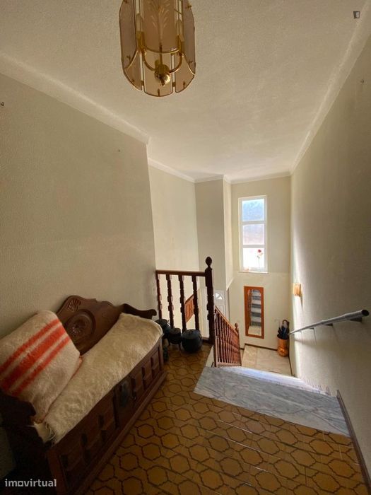 Quarto - localizado em Guarda
