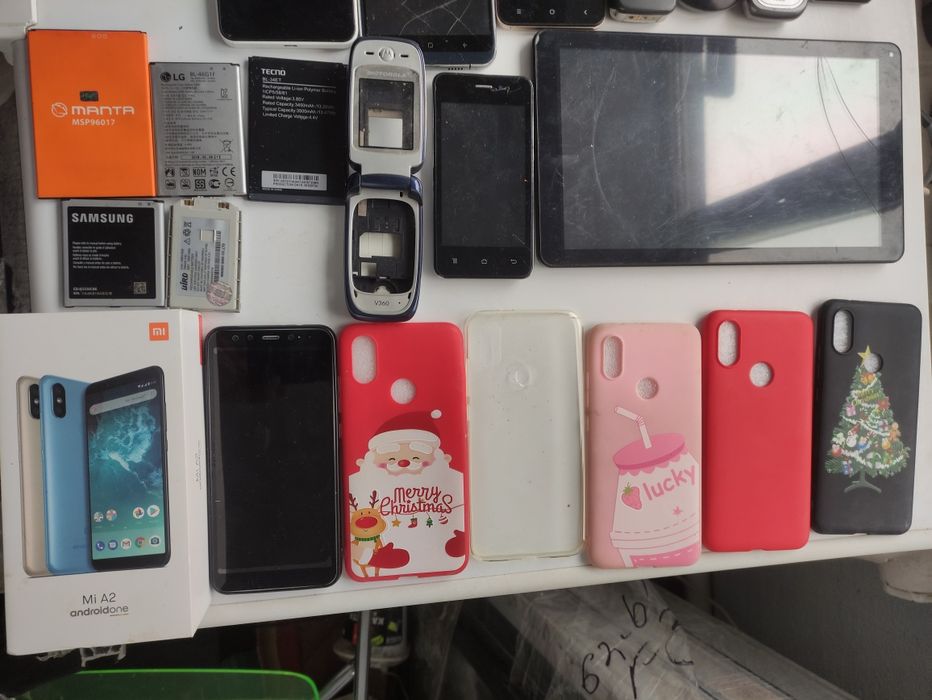 Телефон Alcatel 525 и рэтро рабочие и на запчасти